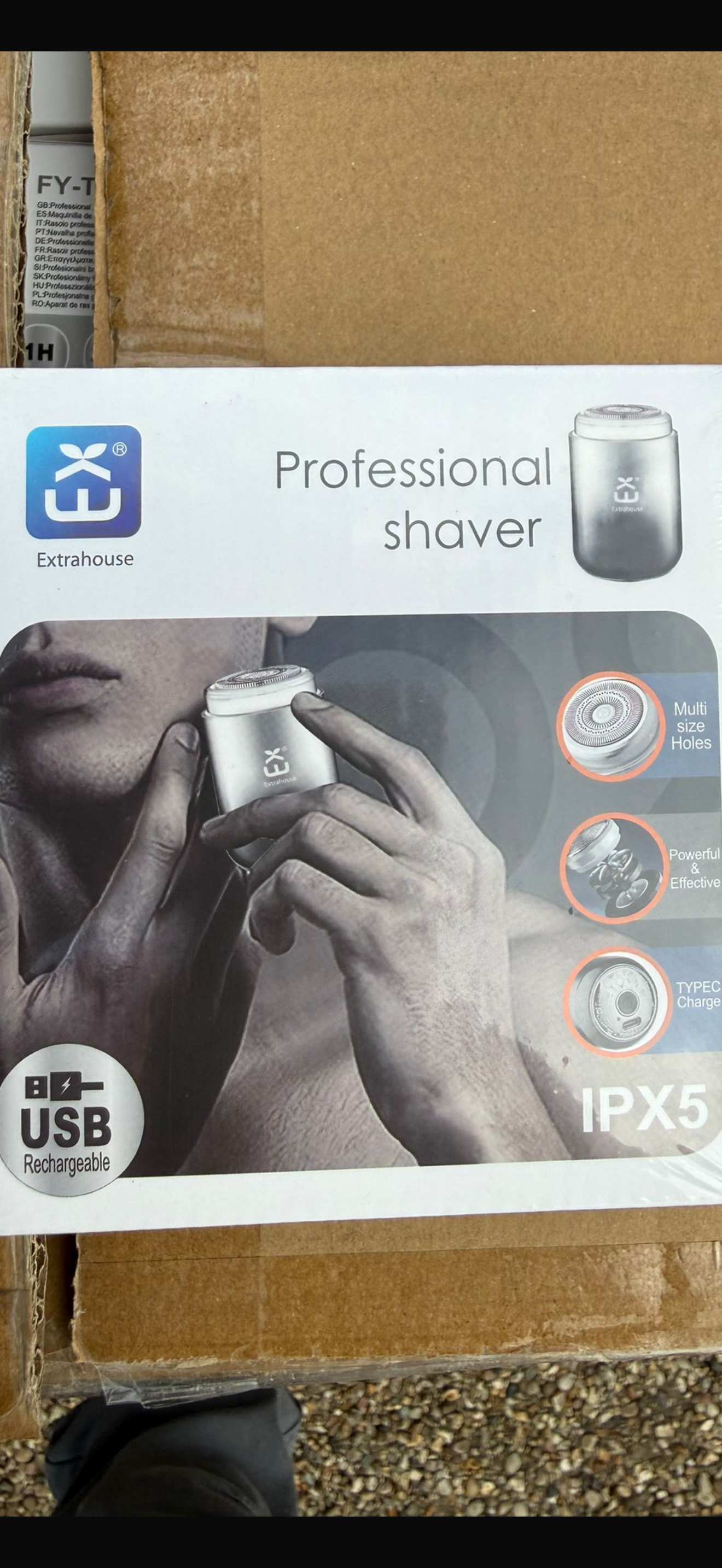 Mini rechargeable shaver