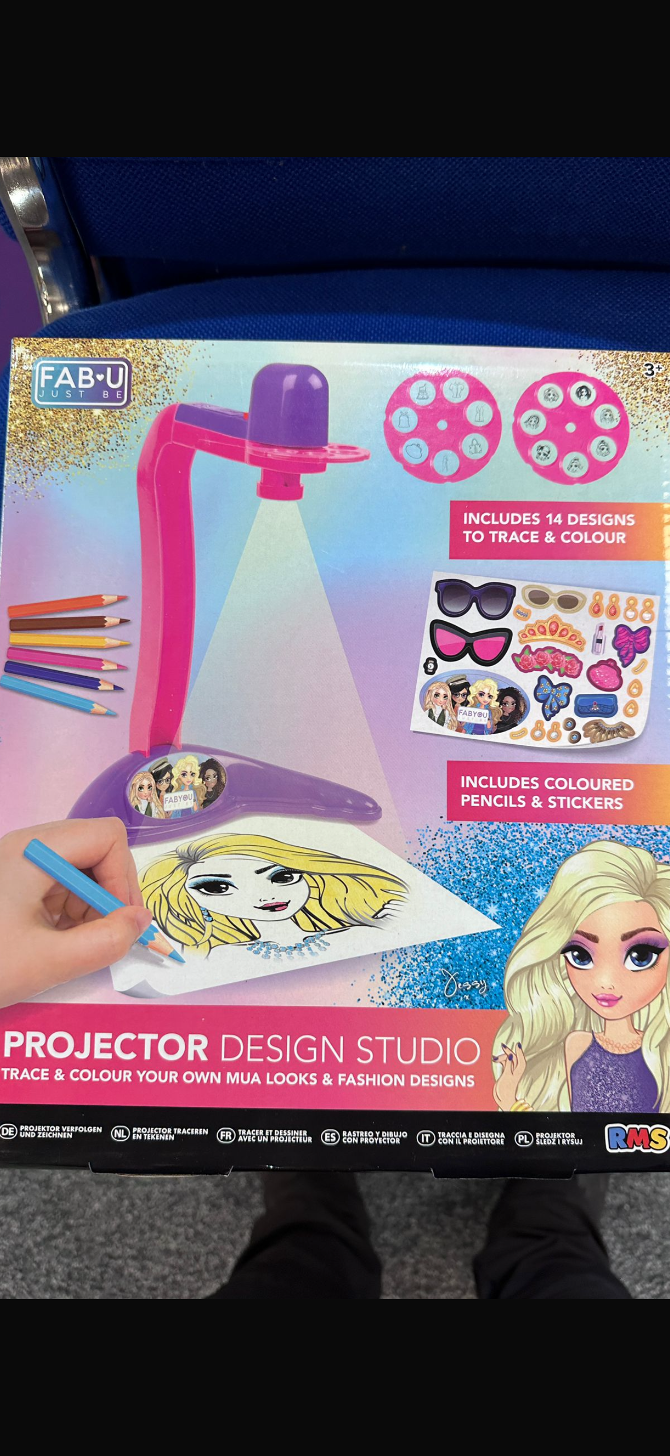 Design projector studio