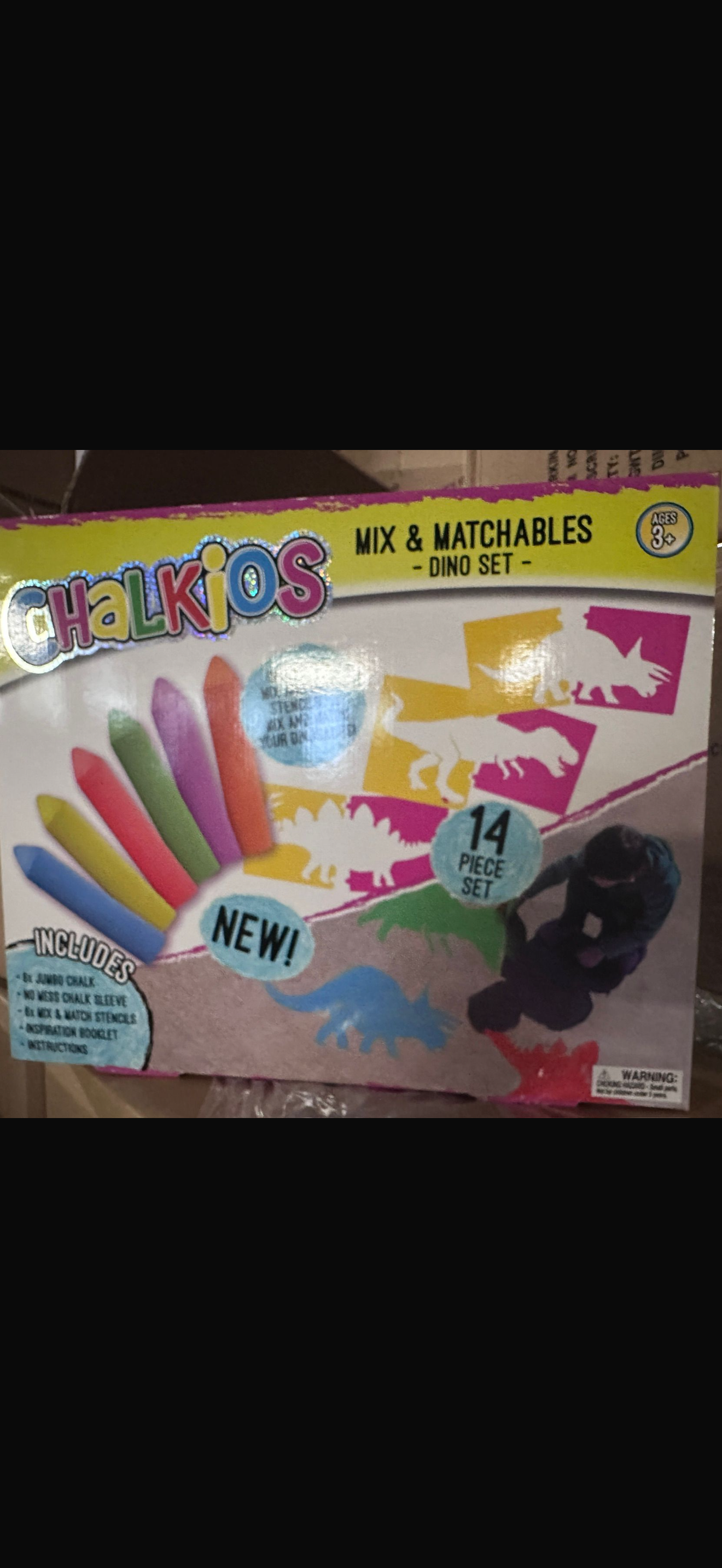 Chalkio jumbo chalk & stencils kit