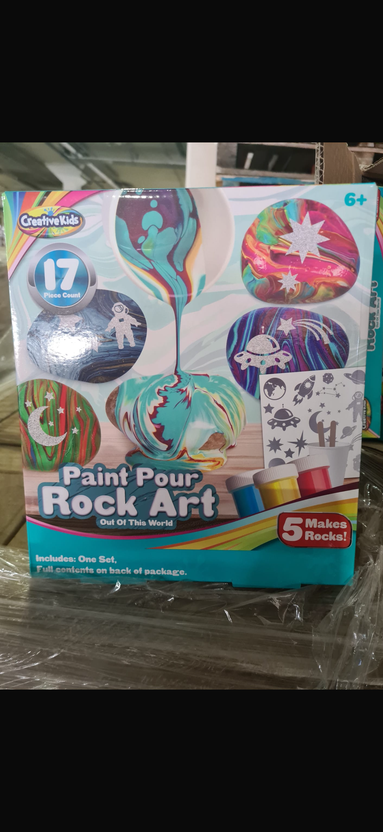 Paint pour rock art set